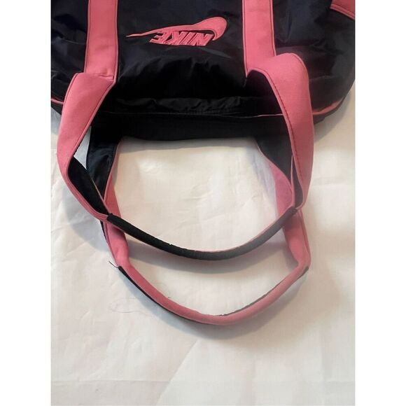 Vintage Nike black and pink gym bag - Picture 3 of 8